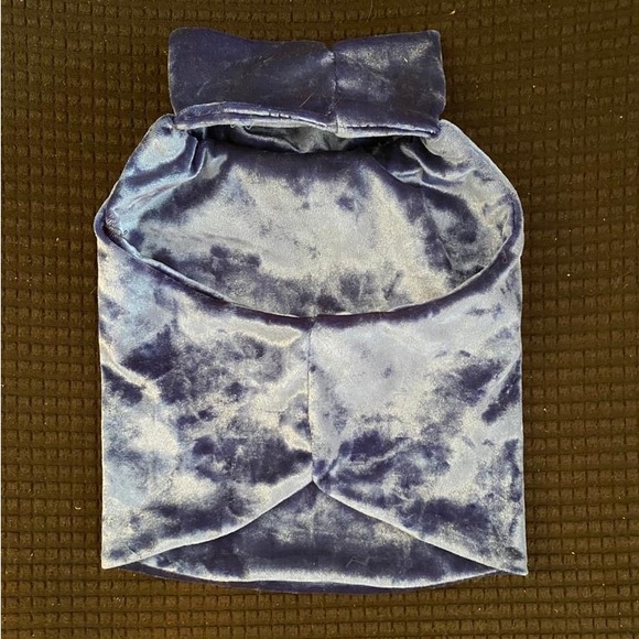 Dog Clothing Couture Top Small Puppy (Blue Velvet) - Picture 4 of 4